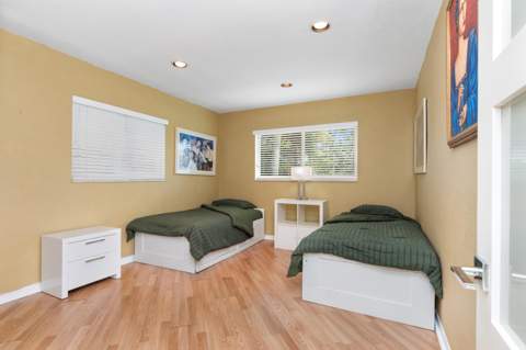 1771 NE 33rd Street, Oakland Park FL - photo 21 of 32