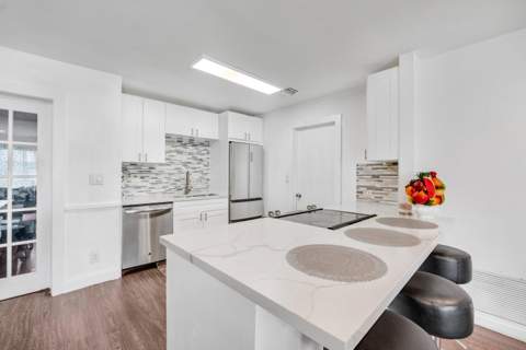 5711 NW 65th Way, Tamarac FL - photo 10 of 26