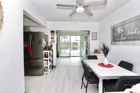 8103 NW 58th Place, Tamarac FL - photo 19 of 30
