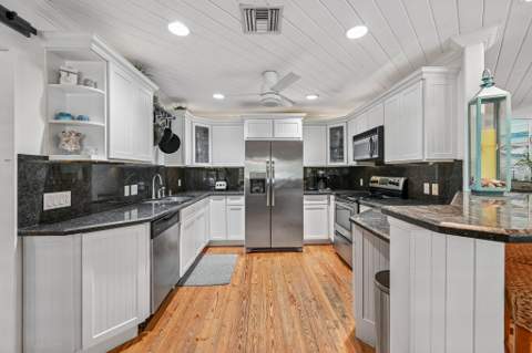 4911 NE 25th Avenue, Lighthouse Point FL - photo 6 of 45