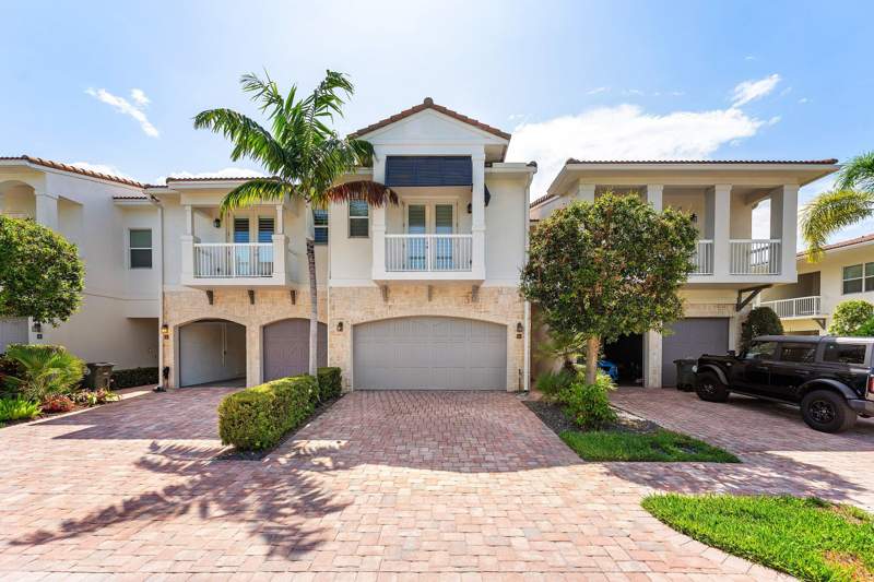 3 bedroom Townhouse at 100 NW 69th Circle #52, Boca Highlands / Valetta, Boca Raton — photo 3