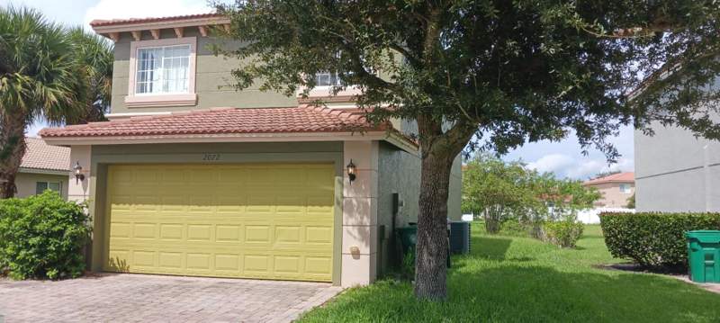 4 bedroom Single Family Residence at 2072 SW Newport Isles Boulevard, Newport Isles/ Portofino, Port St. Lucie — photo 2