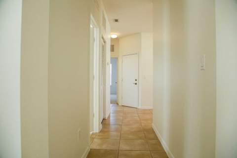 9772 SW Glenbrook Drive, Port St. Lucie FL - photo 8 of 10