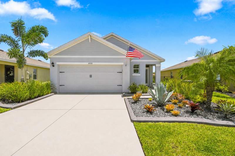 3 bedroom Single Family Residence at 10555 SW Vasari Way, Verano South Pud 1 - Pod C - Plat No. 4, Port St. Lucie — photo 2