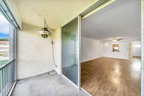 8980 S Hollybrook Boulevard #204, Pembroke Pines FL - photo 20 of 31