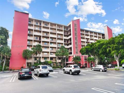2202 S Cypress Bend Drive #801, Pompano Beach FL - photo 22 of 38
