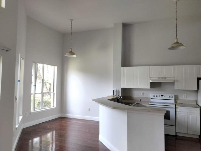 2 bedroom Condominium at 4759 Via Palm Lakes #305, Palm Lake Condo, West Palm Beach — photo 2