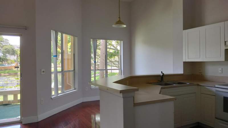 2 bedroom Condominium at 4759 Via Palm Lakes #305, Palm Lake Condo, West Palm Beach — photo 5