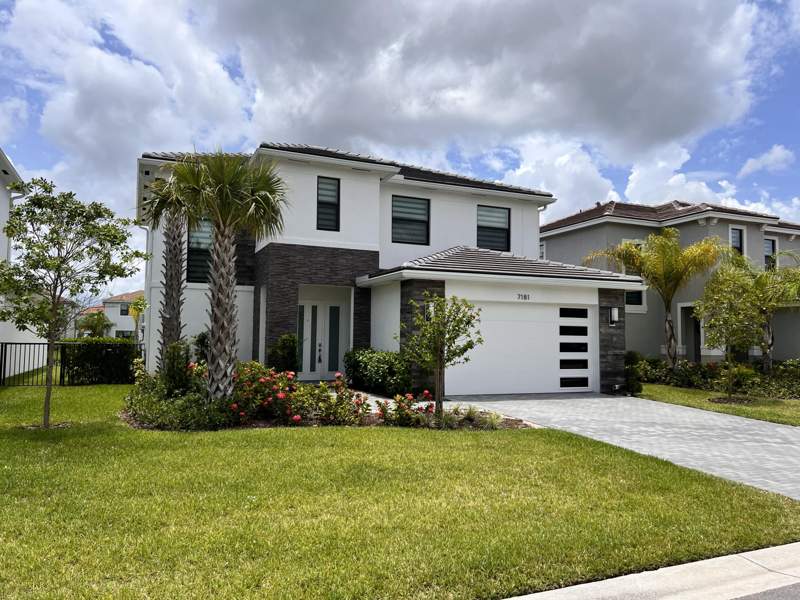 4 bedroom Single Family Residence at 7181 Villamar Way, Toscana Isles Pud Pl, Lake Worth — photo 2