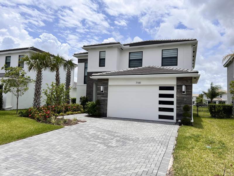 4 bedroom Single Family Residence at 7181 Villamar Way, Toscana Isles Pud Pl, Lake Worth — photo 3