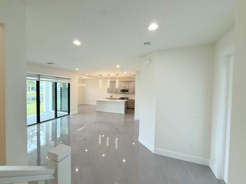 7181 Villamar Way, Lake Worth FL - photo 6 of 38