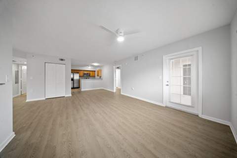 231 SW Palm Drive #101, Port St. Lucie FL - photo 10 of 38