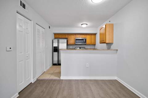 231 SW Palm Drive #101, Port St. Lucie FL - photo 12 of 38