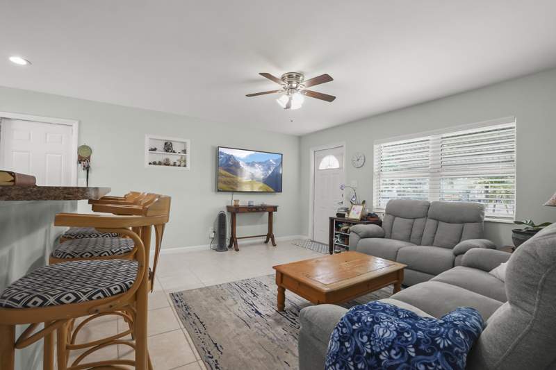 2 bedroom Single Family Residence at 3231 Vassallo Avenue, Englewood Manor, Palm Springs — photo 5