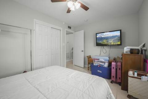 3231 Vassallo Avenue, Palm Springs FL - photo 12 of 25