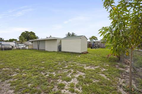 3231 Vassallo Avenue, Palm Springs FL - photo 23 of 25