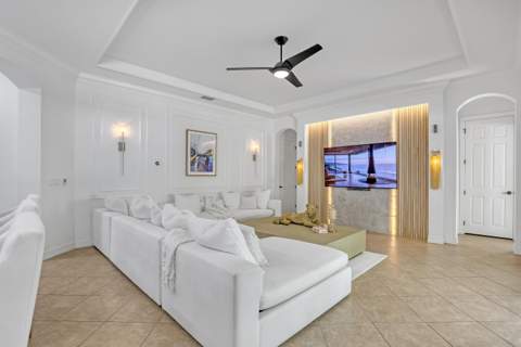 8541 Butler Greenwood Drive, Royal Palm Beach FL - photo 24 of 70