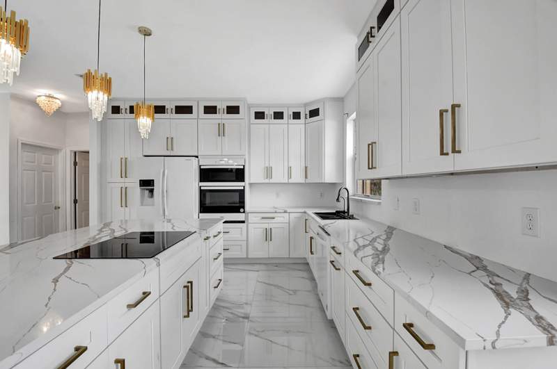 4 bedroom Single Family Residence at 7555 Cedar Hurst Court, Lake Charleston Trs T And V 1, Greenacres — photo 4