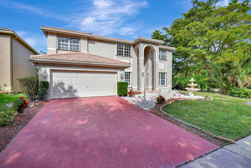4 bedroom Single Family Residence at 7555 Cedar Hurst Court, Lake Charleston Trs T And V 1, Greenacres — photo 2