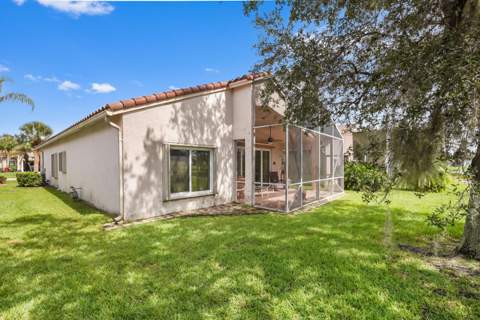 390 NW Breezy Point Loop, Port St. Lucie FL - photo 19 of 35