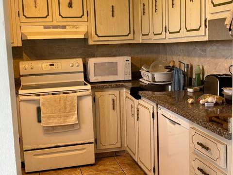 2615 NE 3rd Court #402, Boynton Beach FL - photo 9 of 16