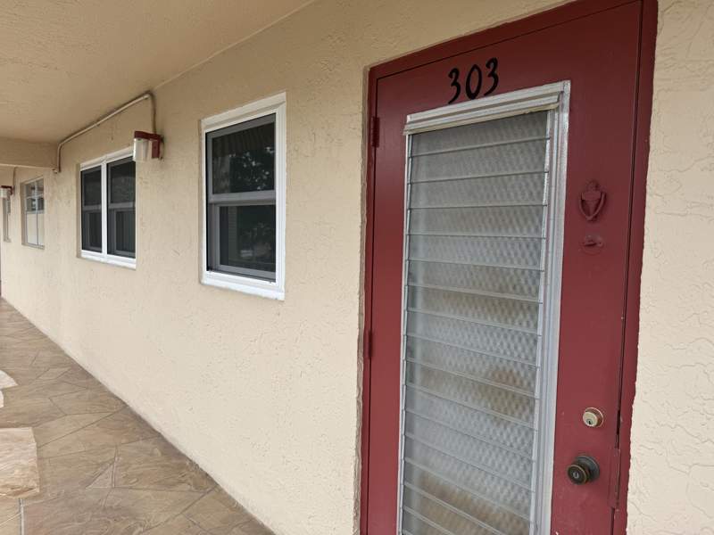 2 bedroom Condominium at 1035 Country Club Drive #303, Oriole Golf & Tennis Club Condo, Margate — photo 3