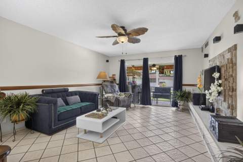 12027 Greenway Circle #204, Royal Palm Beach FL - photo 14 of 42
