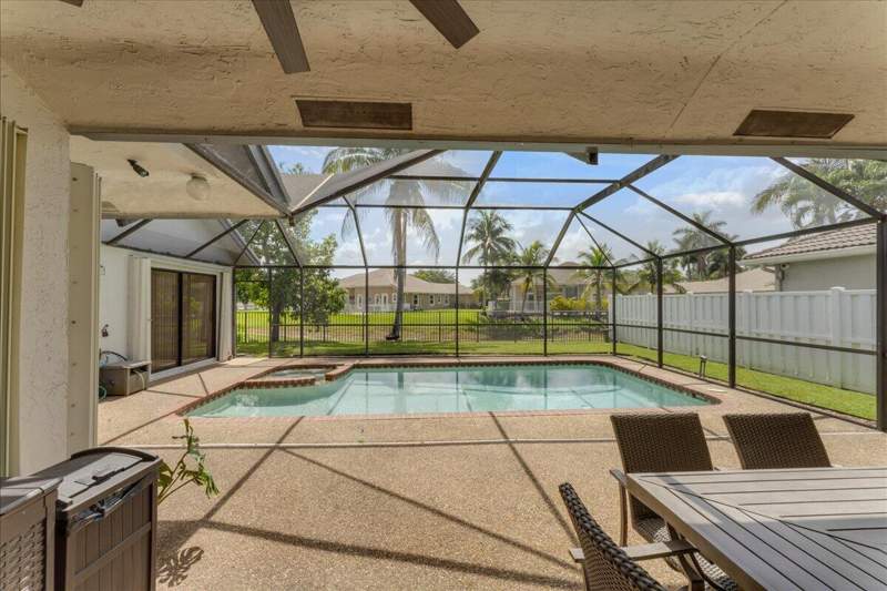 5 bedroom Single Family Residence at 5345 NW 58th Terrace, Butler Farms Section Two, Coral Springs — photo 5
