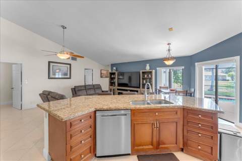 5345 NW 58th Terrace, Coral Springs FL - photo 10 of 46