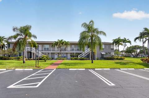 309 Circle Drive, Boynton Beach FL - photo 13 of 20