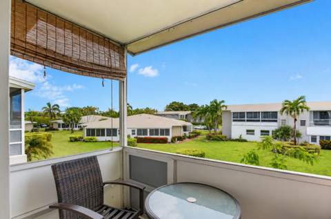 309 Circle Drive, Boynton Beach FL - photo 11 of 20