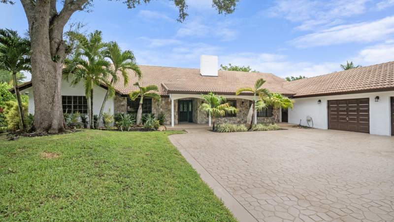 4 bedroom Single Family Residence at 7510 E Cypresshead Drive, Parkland Lakes, Parkland — photo 3
