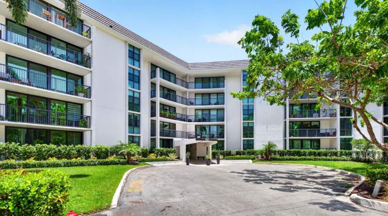 2 bedroom Condominium at 1301 River Reach Drive #516, River Reach Condominium V, Fort Lauderdale — photo 2