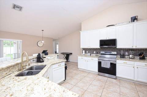 2606 Serenity Circle, Fort Pierce FL - photo 15 of 38