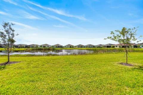 13892 SE Riversway Street, Port St. Lucie FL - photo 14 of 56