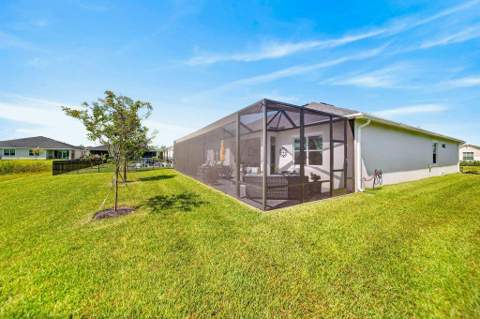 13892 SE Riversway Street, Port St. Lucie FL - photo 15 of 56