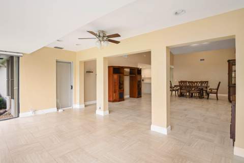 6845 Fountains Circle, Lake Worth FL - photo 9 of 37
