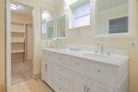 6845 Fountains Circle, Lake Worth FL - photo 24 of 37