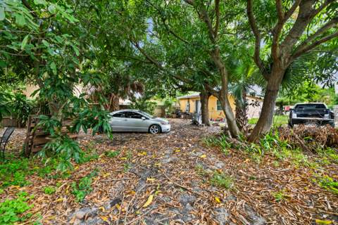 728 22nd Street, West Palm Beach FL - photo 6 of 19