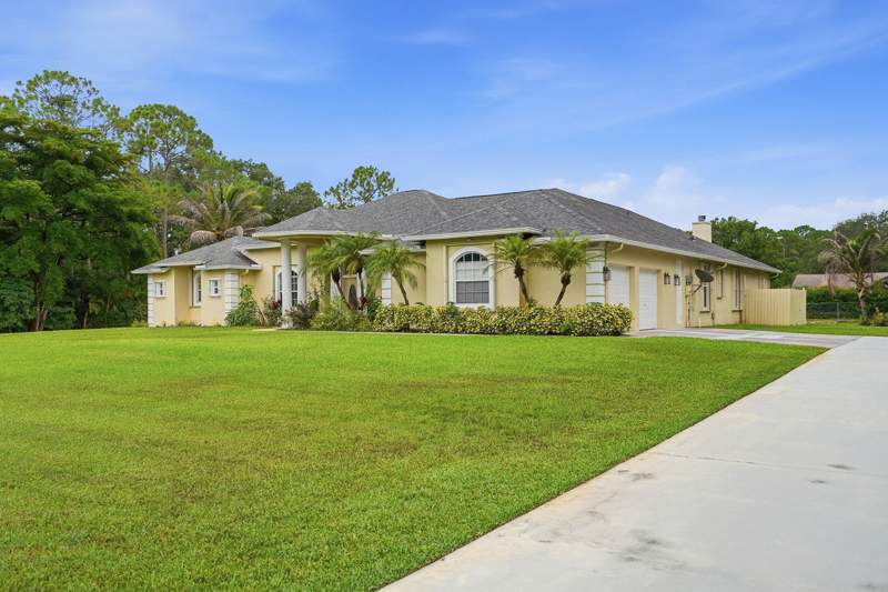 4 bedroom Single Family Residence at 13882 43rd Road, Royal Palm Beach, Royal Palm Beach — photo 3