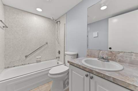 548 Capri L, Delray Beach FL - photo 15 of 36