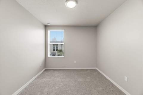 4046 Hot Springs Avenue, Palm Springs FL - photo 19 of 36