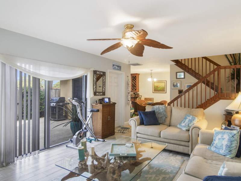 2 bedroom Townhouse at 1010 10th Way, Village Of Sandalwood Lakes 1, West Palm Beach — photo 5