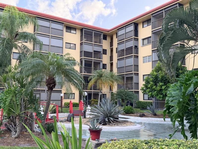 1 bedroom Condominium at 2601 NE 14th Street #340, Garden-Aire Village Condo, Pompano Beach — photo 5