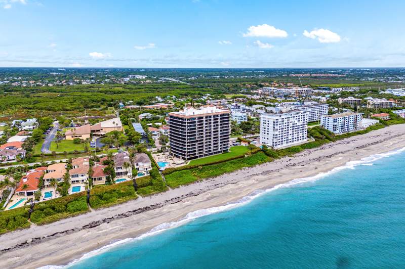 3 bedroom Condominium at 800 Ocean Drive #204, Waterfront On The Ocean At Juno Beach Co, Juno Beach — photo 2