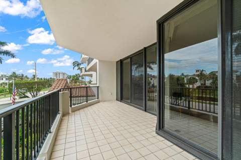 800 Ocean Drive #204, Juno Beach FL - photo 24 of 39