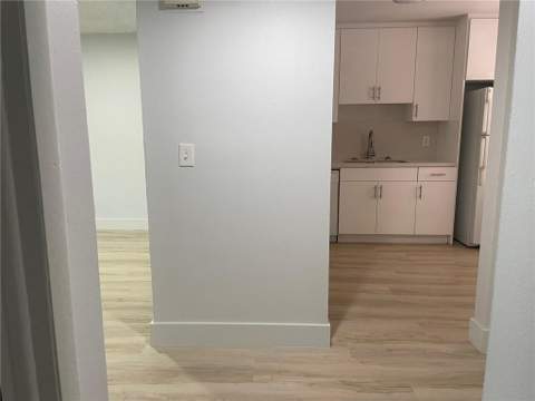 235 Lakeview Drive #102, Weston FL - photo 15 of 29