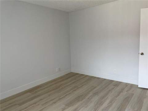 235 Lakeview Drive #102, Weston FL - photo 17 of 29
