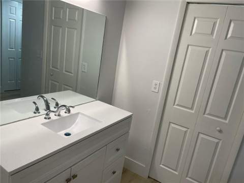 235 Lakeview Drive #102, Weston FL - photo 19 of 29