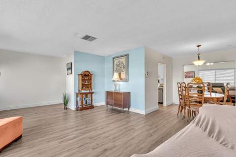7500 NW 73rd Avenue, Tamarac FL - photo 12 of 55
